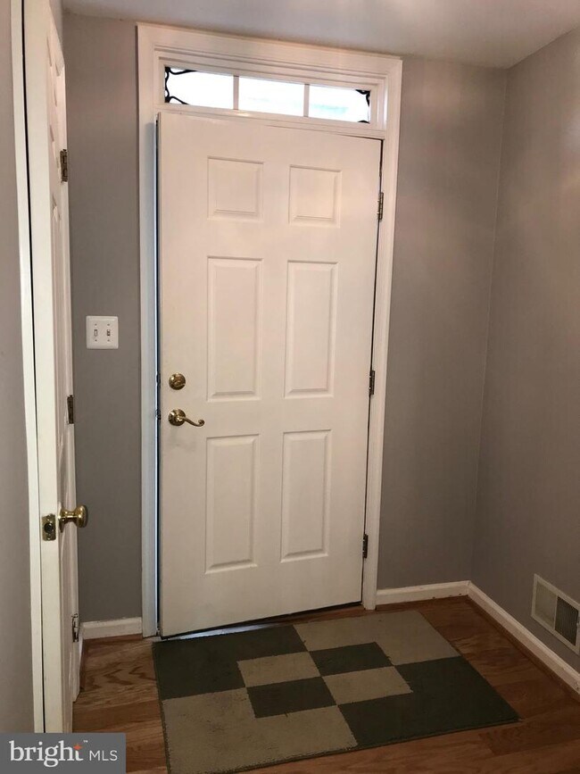 Foto del edificio - 13598 Bathgate Dr