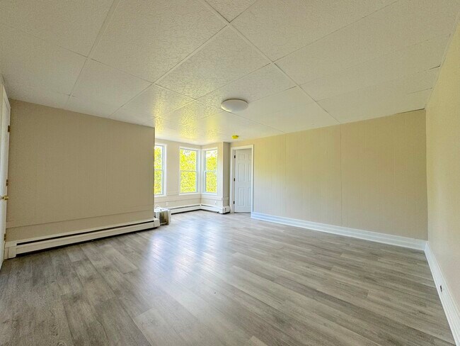 Foto del edificio - 332 Kimball St