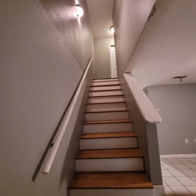 Stairwell - 3409 Golden Dr