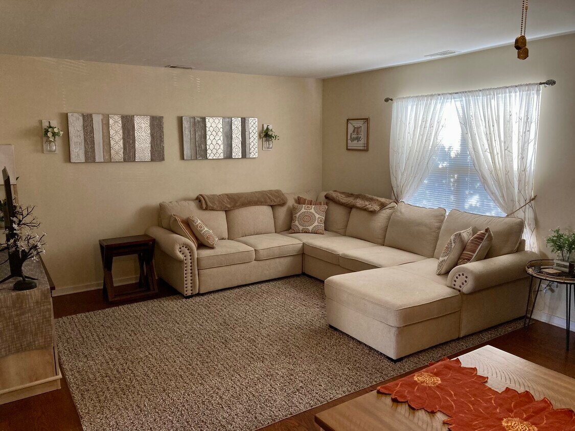 156 Liberty St Unit 15, Little Ferry, NJ 07643 Condo for Rent in