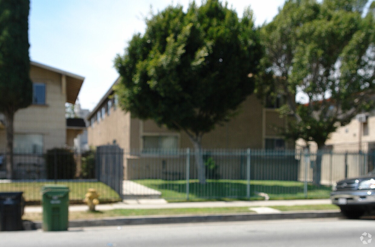 Foto del edificio - Hollywood Manor Apartments