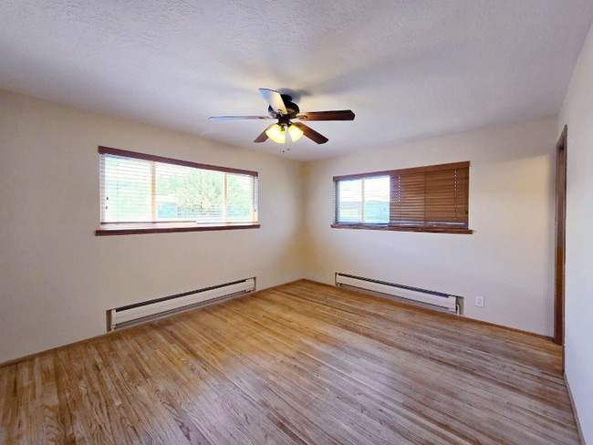 Building Photo - 512 Camino Solano