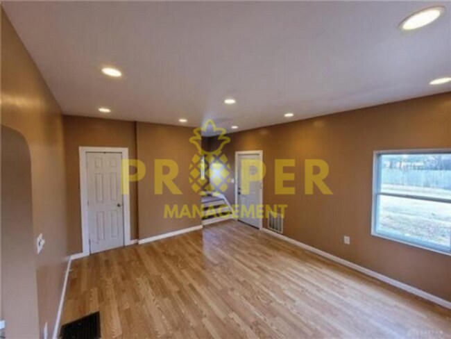 Foto del edificio - 2 bedroom 1 bath home for rent in Dayton