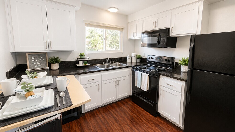 Capri Apartments at Isla Vista