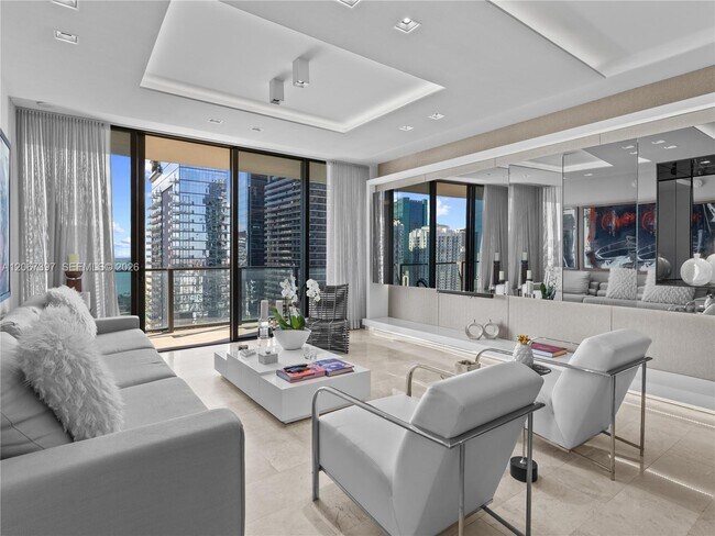 Foto del edificio - 88 SW 7th St