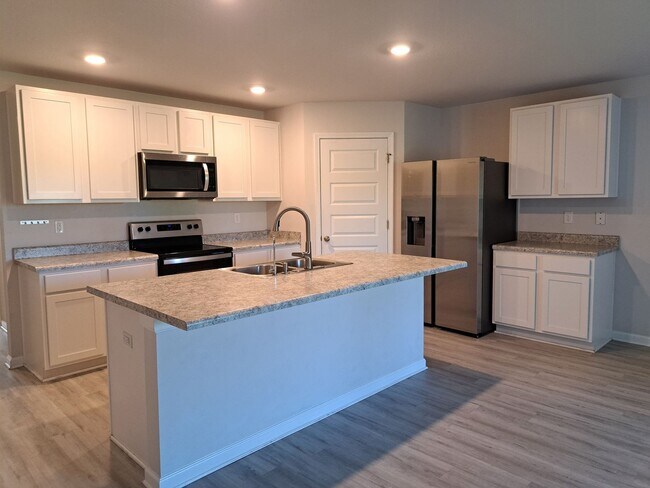 Foto del edificio - 4897 Shurer Ln