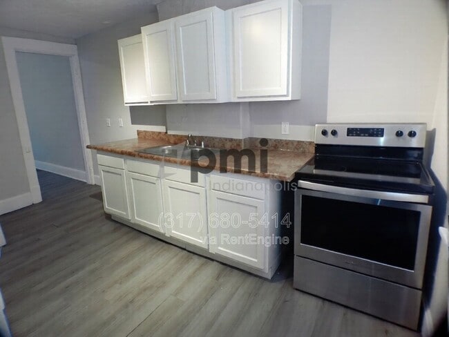 Photo - 3504 N Kenwood Ave Townhome