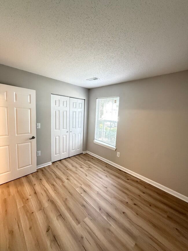 Building Photo - Canaan Pointe Apartments