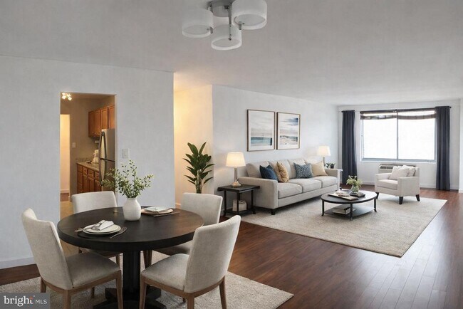 Foto del edificio - 9701 Fields Rd