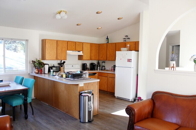 Foto del edificio - 1020 NE Alfred Ln