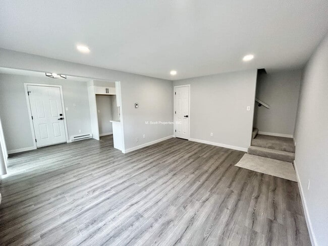 Foto del edificio - 3414 Woodside Dr