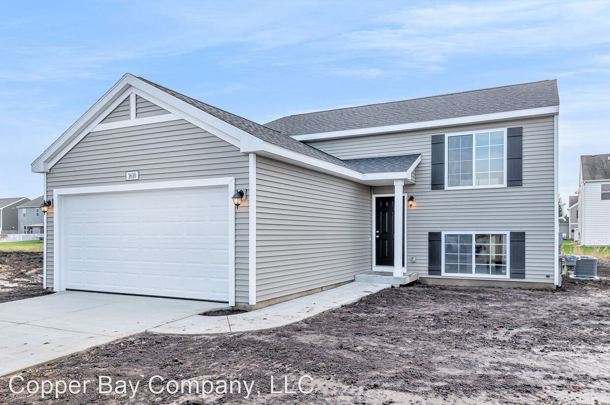 Foto principal - 3 br, 2 bath House - 1719 Harper Grove Lane