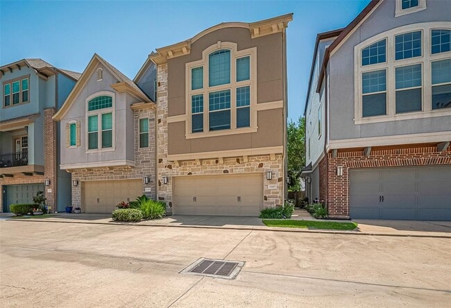 Building Photo - 11007 Acorn Falls Dr