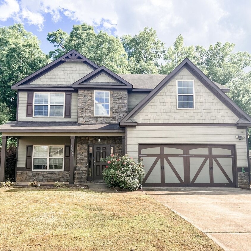 Primary Photo - 1807 Creekstone Dr