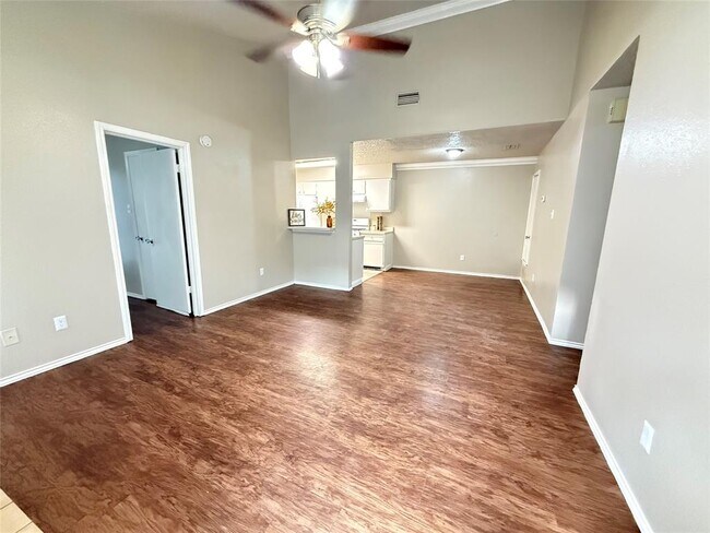 Building Photo - 2024 Redwing Way