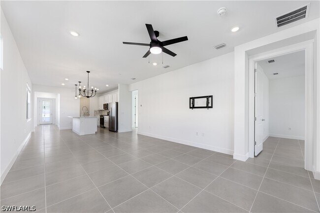 Foto del edificio - 19226 Hinkley Dr