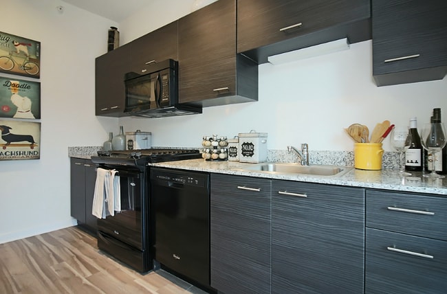 Foto del edificio - 798 N La Salle St