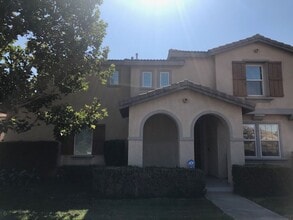 Building Photo - 9788 Winterberry Dr