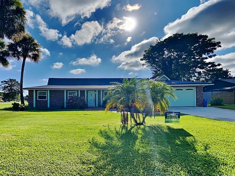 Primary Photo - 800 Black Duck Dr