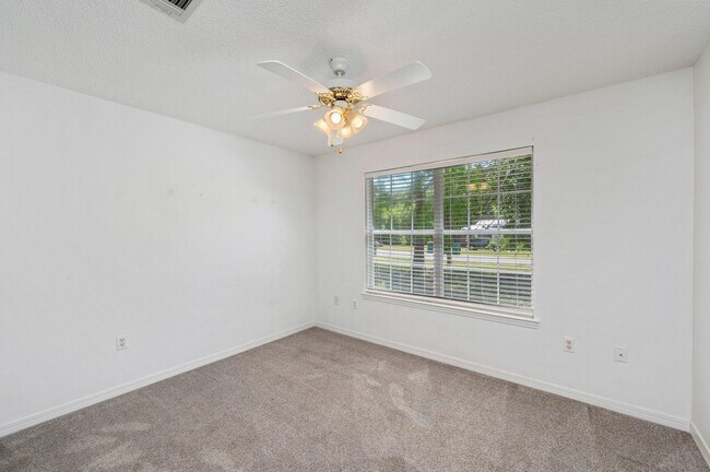Foto del edificio - 2955 Sholtz Ave