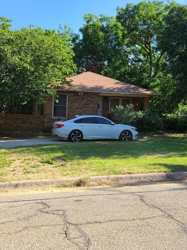 Primary Photo - Charming 2,1 home coming available soon!