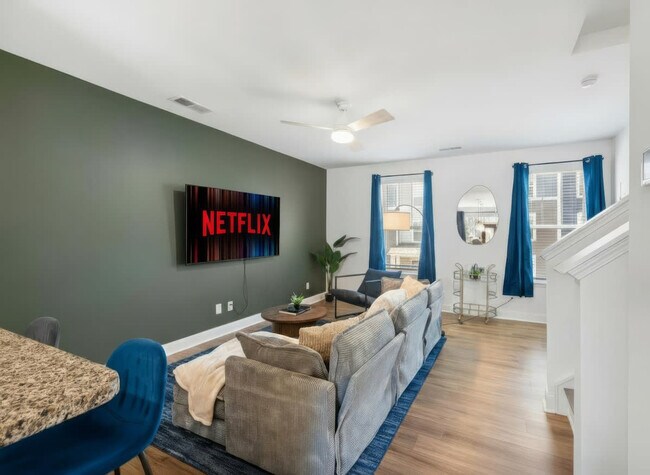 Foto del edificio - 1131 Fairway Green Ln