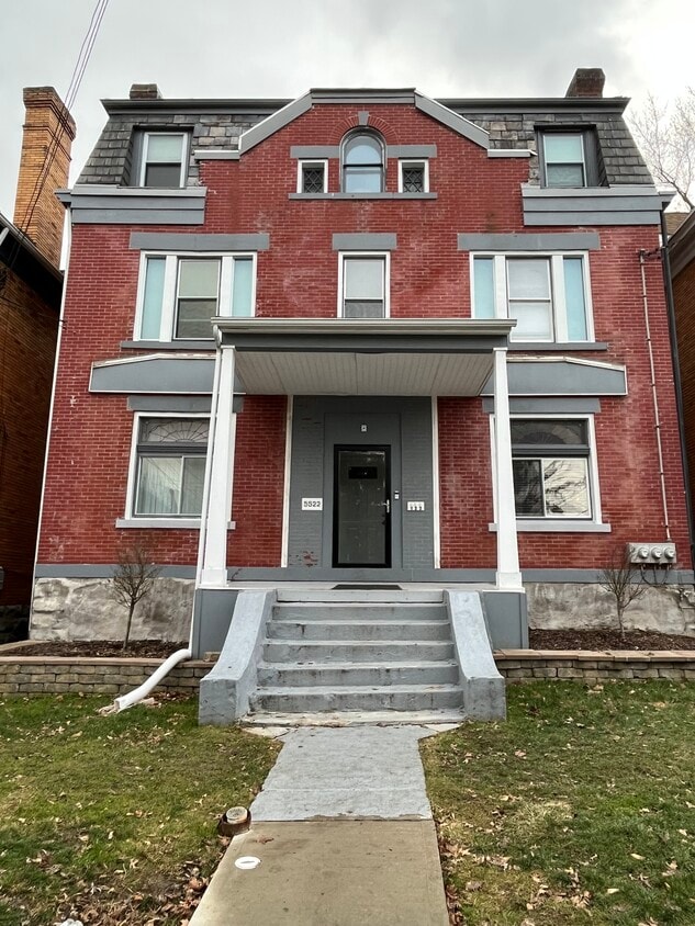 Primary Photo - 5522 Black St