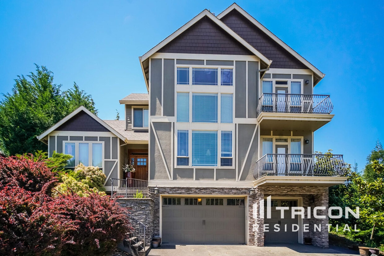 Primary Photo - 11593 SE Waterleaf Dr