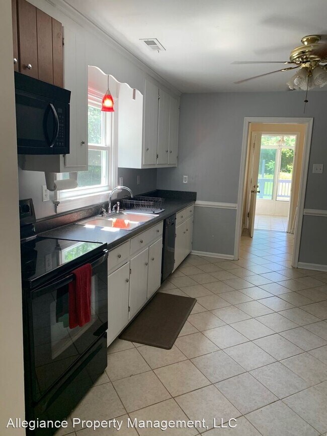 Foto del edificio - 3 br, 1.5 bath House - 5406 Jefferson Dr