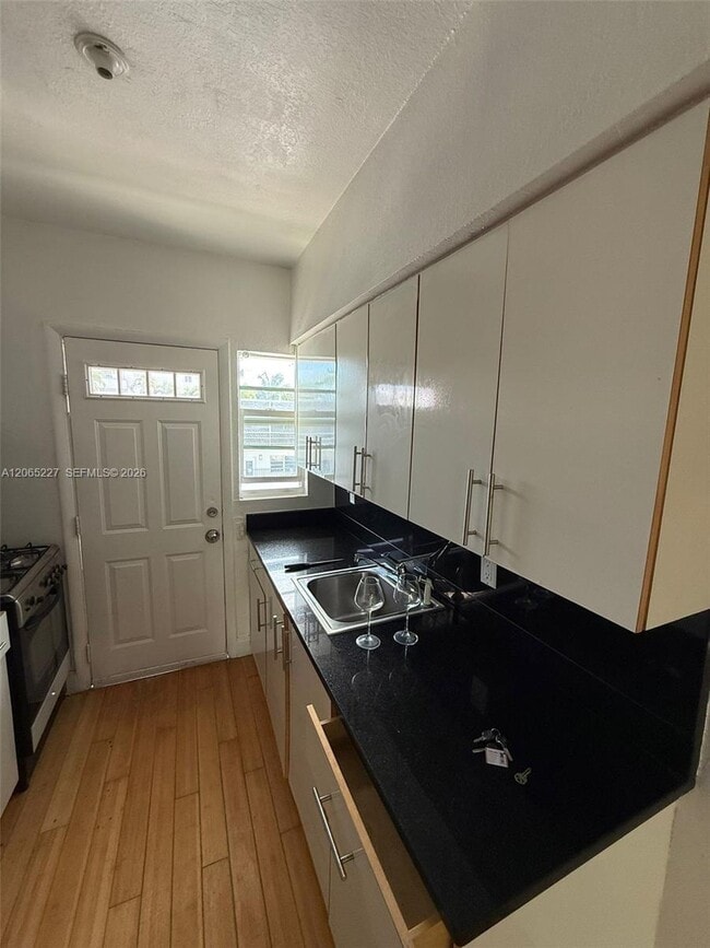 Building Photo - 8080 Tatum Waterway Dr