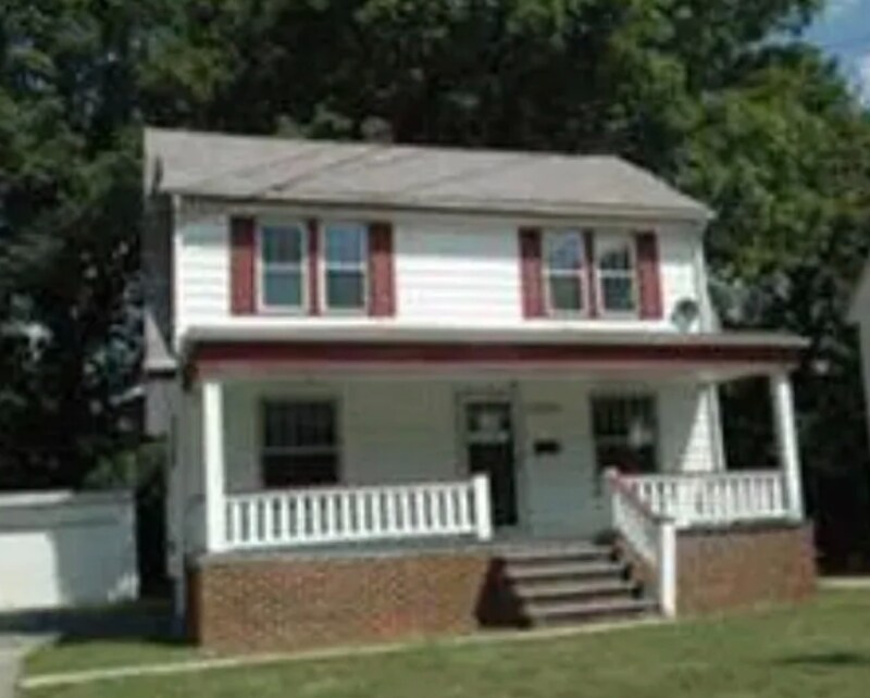 13205 Cranwood Park Blvd Garfield Heights, OH 44125 – photo 1