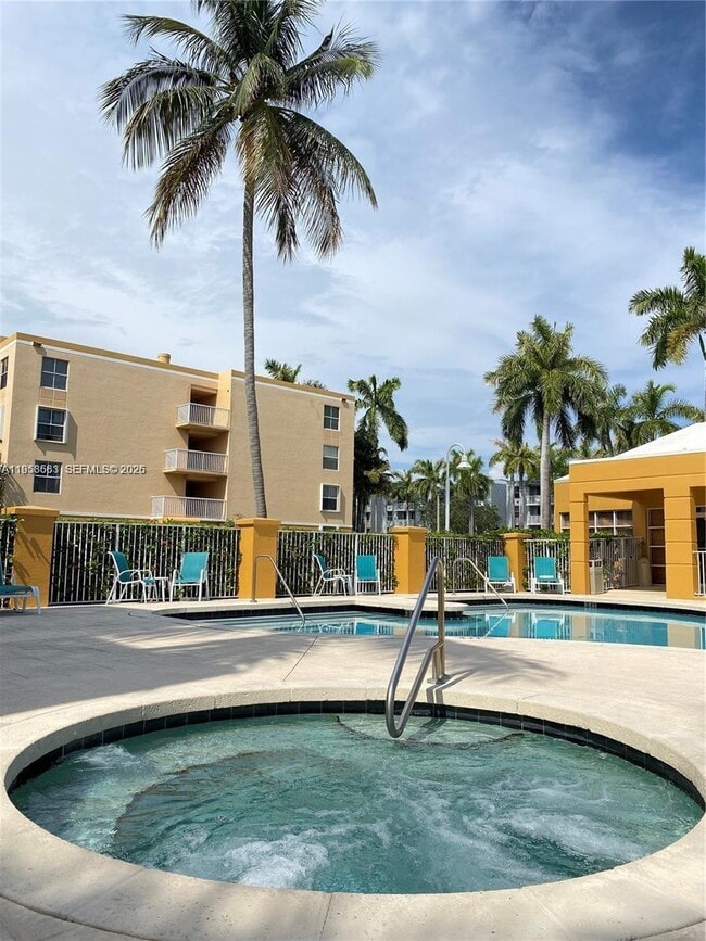 Foto del edificio - 1350 SE 3rd Ave