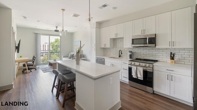 Building Photo - 1310 Hillside Ave
