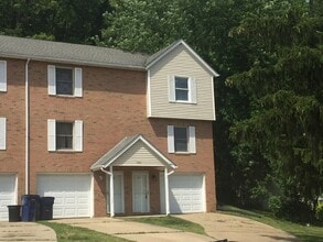 Building Photo - 1372 Twin Pines Trail