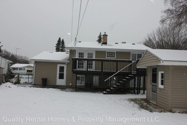Building Photo - 3 br, 1.5 bath House - 3606 Sherry Dr.