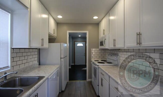 Building Photo - 3Bed House in District 66!