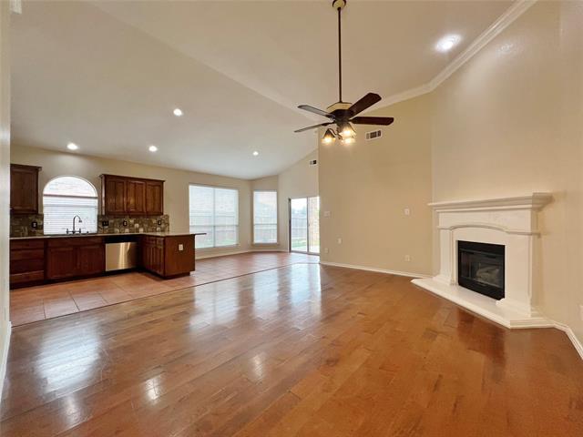 Foto del edificio - 9844 Tehama Ridge Pkwy