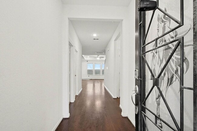 Foto del edificio - 8114 Royal Palm Ct