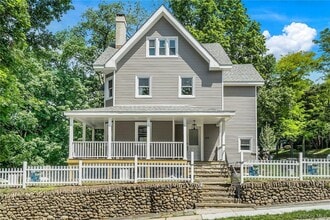 Building Photo - 49 Rockledge Ave