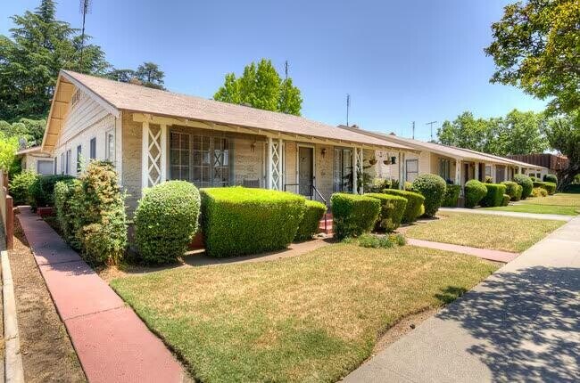 Foto del edificio - 1334-1360 N. Wishon Ave