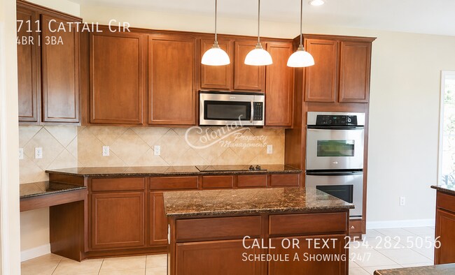 Building Photo - 711 Cattail Cir