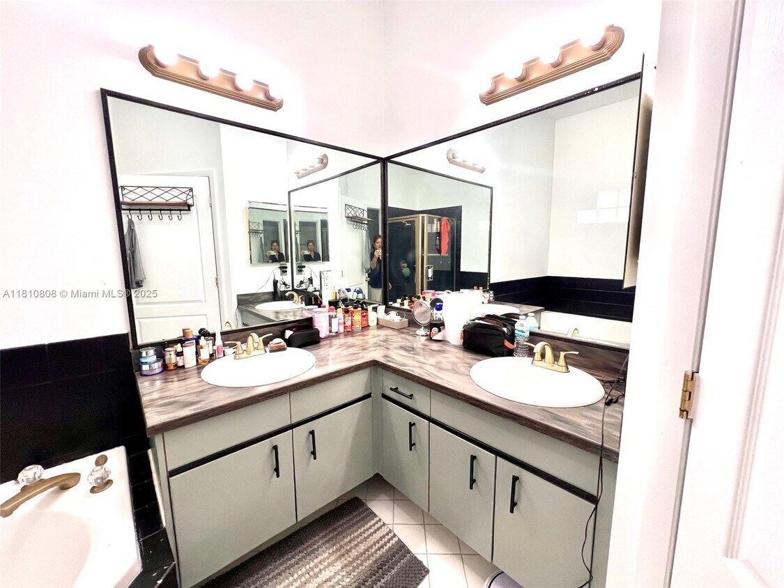Foto principal - 21519 SW 90th Ave
