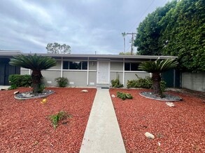 Building Photo - 5811 Agnes Ave