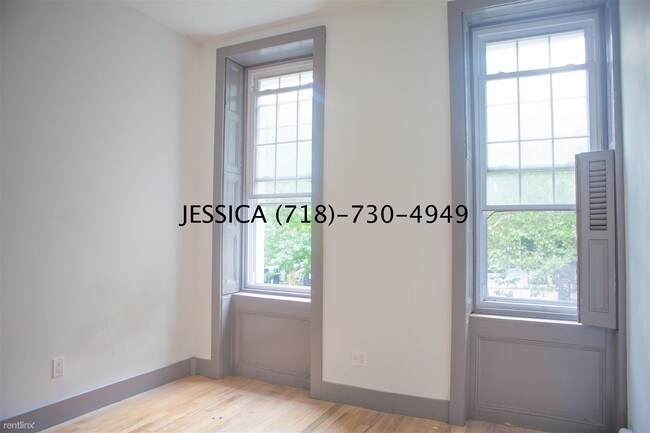 Foto del edificio - 483 Dekalb Ave