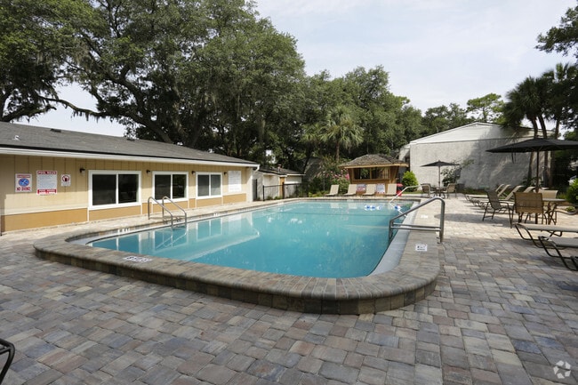 Marsh CoveSomerset-Pool - Odyssey at Amelia Island