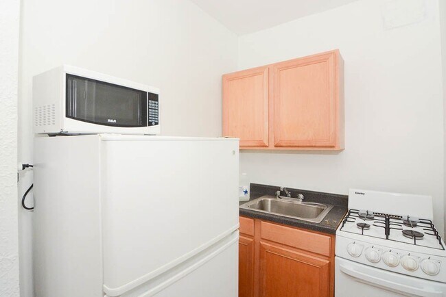Foto del edificio - 4842 N Damen Ave