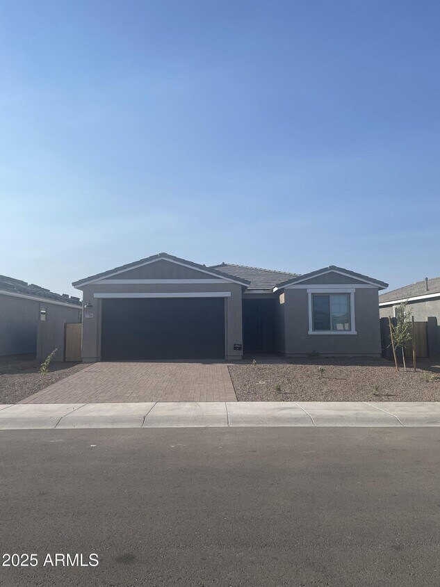 Primary Photo - 7700 W Saddlehorn Rd