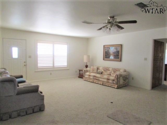 Foto del edificio - 233 Lost Creek Rd