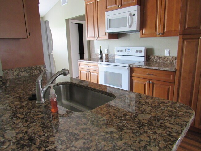 Foto del edificio - 526 Beach Park Ln