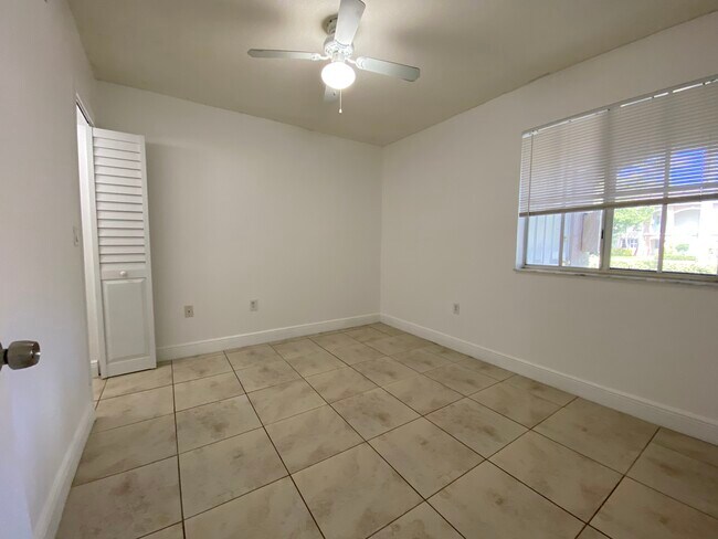 Foto del edificio - 2910 SE 13th Ave